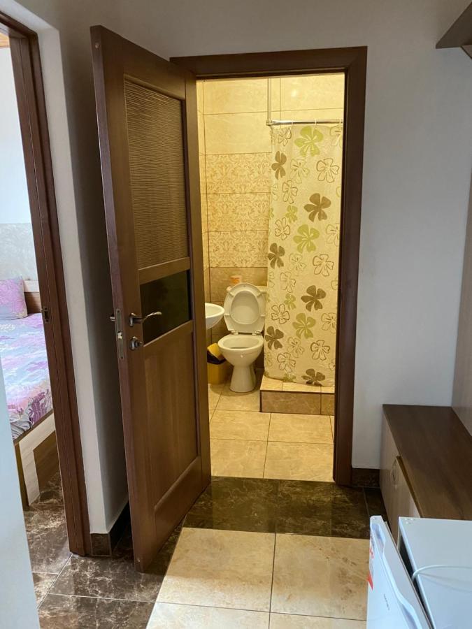 Домашній Затишок Hostel สตรึย ภายนอก รูปภาพ